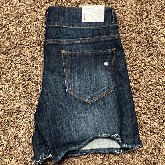 Cut off shorts - Picture 2 of 3